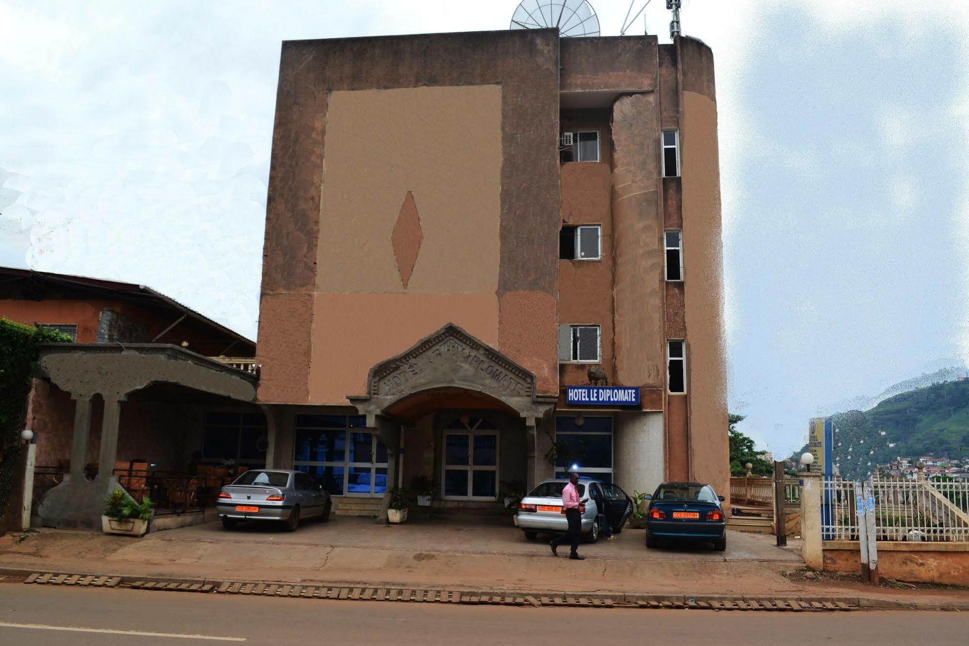 Hotel Le Diplomate Yaoundé Exterior foto